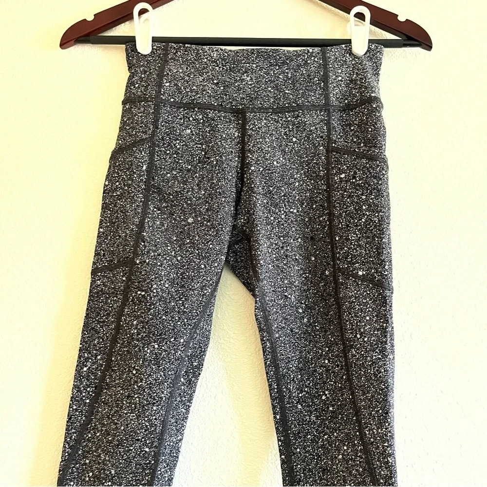 Tight Stuff Tight 2 Lululemon Size 4